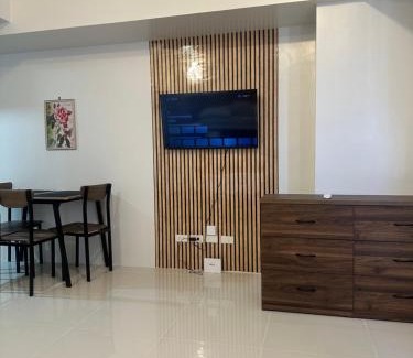 Cebu Hotel | Jojie's Crib Taft East Gate Studio