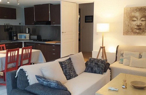 Ensues-la-Redonne Apartment | Joli Appartement Avec Jardin sur la Côte Bleue