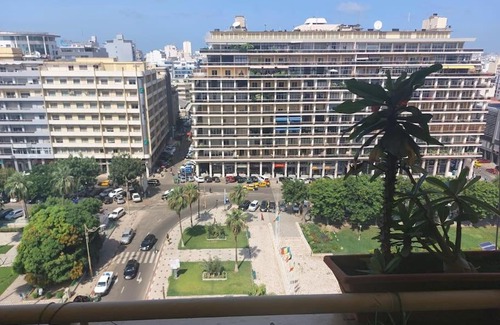 Dakar-Plateau Apartment | Joli appartement avec vue. Dakar Plateau. Lumineux et fleurie