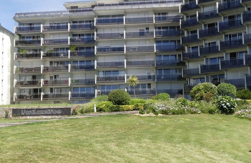 Kerherou Apartment | Joli Studio Avec Grand Balcon vue mer