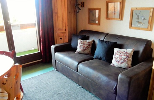 Eclose-Ouest Apartment | Joli studio lumineux 2/4 pers. WI-FI. Linge inclus. Balcon sud. Vue magnifique.