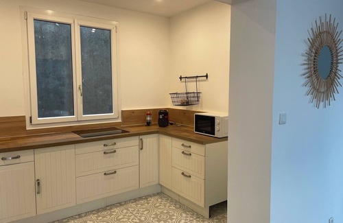 Meze Apartment | Joli T2 Dans le Centre de Mèze