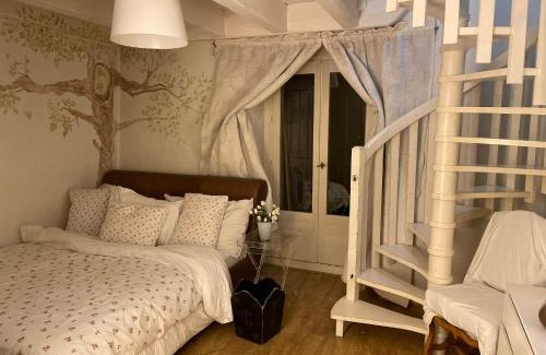 Veigy-Foncenex House | Jolie Chambre double avec Balcon