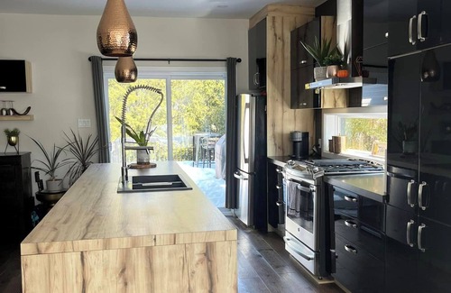 Blainville House | Jolie Maison Dans Quartier Familial. Animaux Acceptés