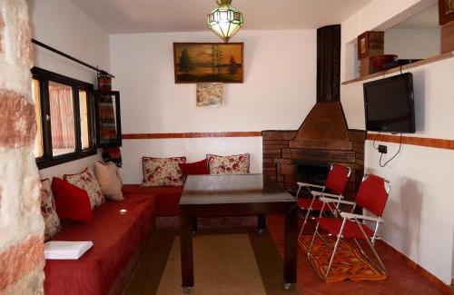 Bine el Ouidane House | Jolie petite maison vue sur lac