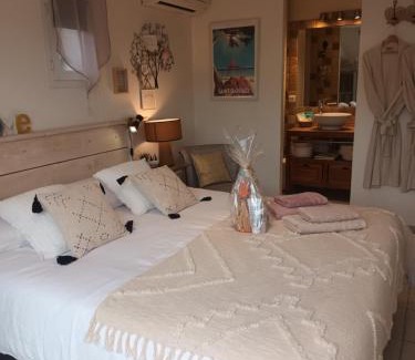 Frejus Bed & Breakfast | Jolie petite suite Côte d'Azur.