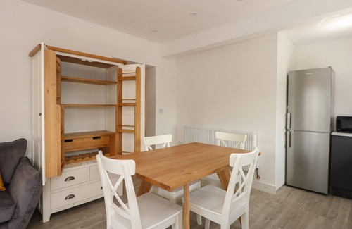 Wells-next-the-Sea Cottage | Jolly Sailors Retreat - Wells Next the Sea