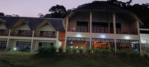 Senga Cabin | Joma Adventure Lodge