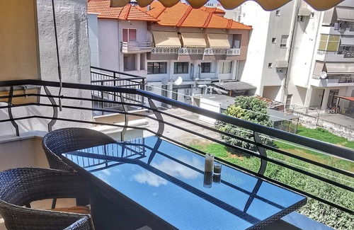 Katerini Apartment | Jordan Downtown apartment & parking