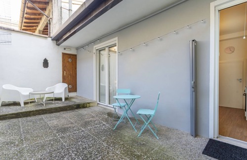 Udine Apartment | Jordi-APT's little house downtown with patio! x2