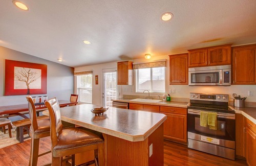 Leadville House | Josephine House- PET FRIENDLY-15 Min to Ski Cooper w/HOT TUB!