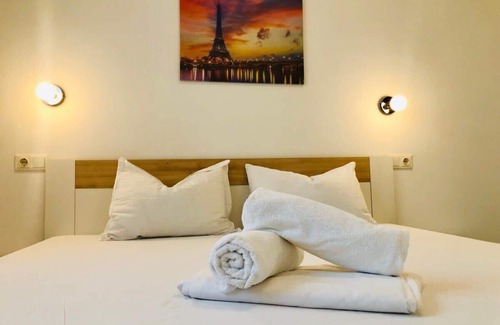 Old City Apartment | Joy City Stay Colonel Enescu 16
