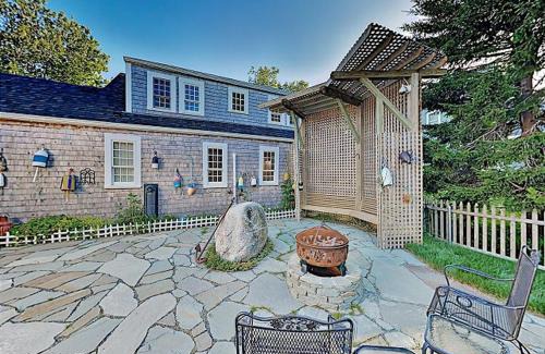 Prospect Harbor House | Joy Cottage