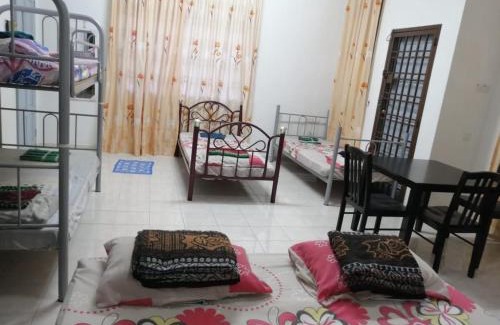 Muar House | JOYFIN homestay roomstay muar