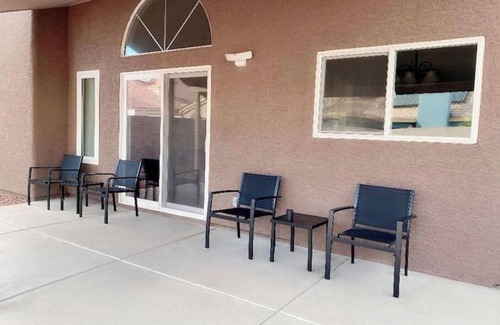 Paradise Valley House | Joyful 3 Bed/3 Bath Home near Airport and Strip