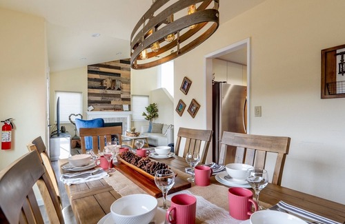 Marina House | Joyful Home near Monterey, Carmel, Pebble Beach, Big Sur