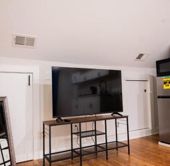 Weequahic Apartment | Joynest Loft - Private Entry & Bath