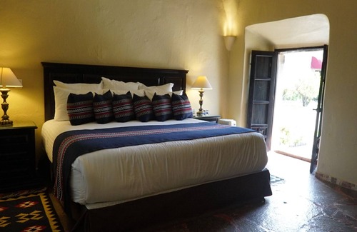 El Marques Apartment | Jr Suite in Hacienda Mesón Real de Plata