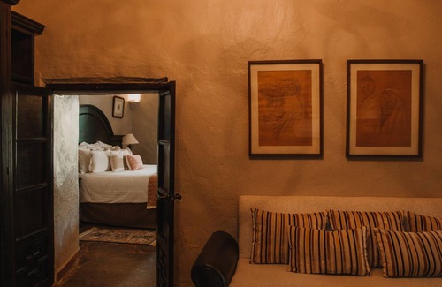 El Marques Apartment | Jr Suite in Hacienda Mesón Real de Plata