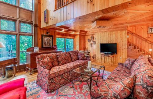 Highlands House | Judge's Hilltop