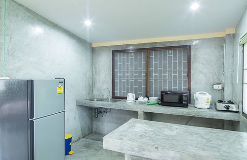 Ko Pha-ngan House | Jule Red Villa, Wifi, AC, Balcony, Terrace