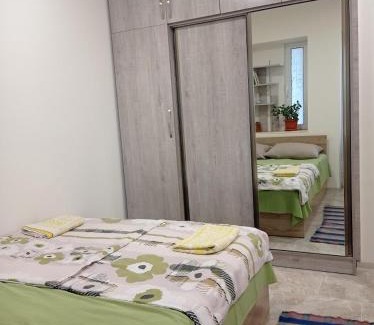 Vagharshapat Apartment | Julia's Place - Apartment, Garden & BBQ