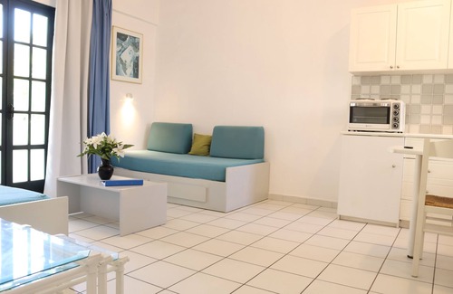 Kokkini Chani Apartment | Julie's apartments in Kokkini Hani 2mins to the beach. Perfect holiday location!