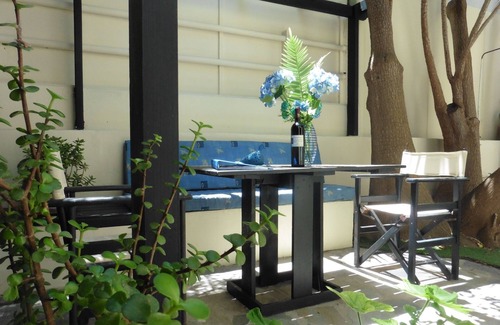 Kokkini Chani Apartment | Julie's studio,2 minutes walk to beach, near Heraklion,Knossos and famous sites!