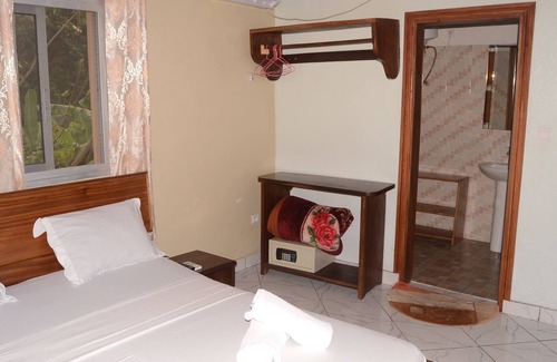 Kribi House | Julienne Classic Double Room, 1 Double Bed, Ground Floor