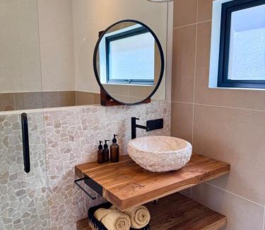 Sei Pinang Villa | Julim Flora - Eco Villa