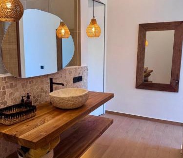 Sei Pinang Villa | Julim Flora - Eco Villa