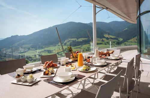 Ullach Villa | JULISAM - THE ULTIMATE LUXURY CHALET