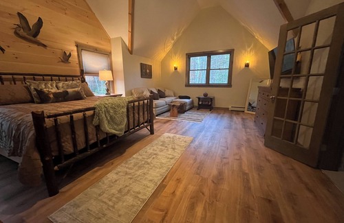 Bethel Cabin | July 4th week! Riverfront paradise!