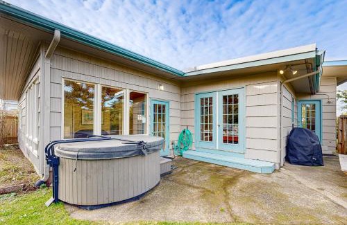 Newport House | Jumping Scallops