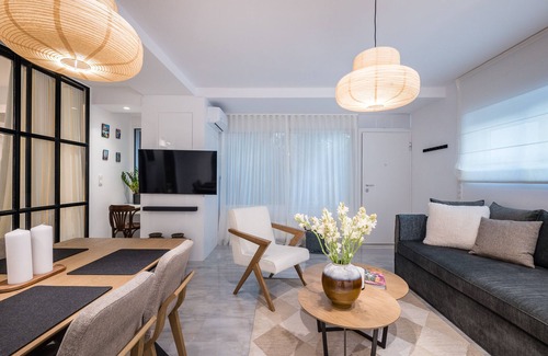 Neapoli Apartment | Jun - Next Level Hillside