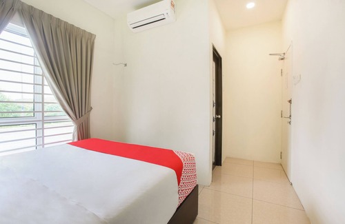 Downtown Hotel | Junction Hostel Poblacion Makati Avenue