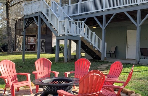 Murphy House | JUNE SPECIAL! 139 dollars per night!River Haven, your escape to the Mountains.