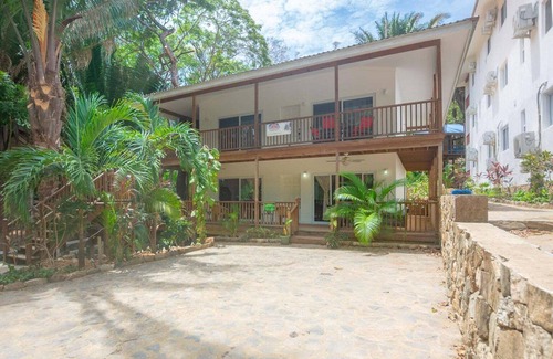 Antoneys Cay Villa | Jungle Beach House, Hidden in the Jungle, Yet Just a 6 Minute Walk to The Beach!