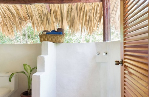 Tulum Cabin | JUNGLE TOWER & MAYAN HOUSE IN THE MIDDLE OF THE JUNGLE- MINUTES FROM TULUM