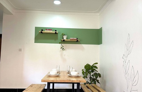 Kampala House | JungleB - 2 Bed 2 Bath 5 mins to Makerere Uni