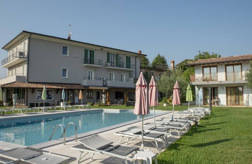 Pieve Vecchia Apartment | Junior Suite 5 with Shared Pool and Private Balcony