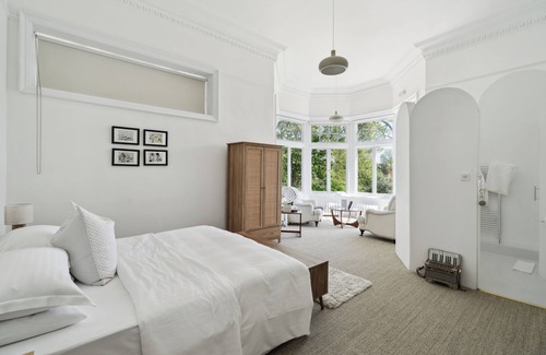 Bray on Thames Hotel | Junior Suite with Garden View at River Arts Club Hotel