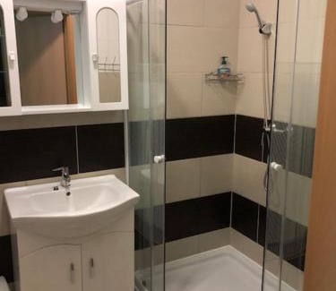 Tiszaujvaros Apartment | Juniperus Apartman