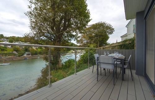 Newton Ferrers Cottage | JUNKET STUDIO, pet friendly, luxury holiday cottage in Noss Mayo