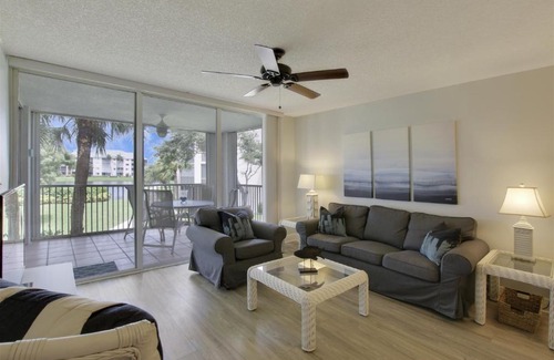 Jupiter Bay House | Jupiter Bay D209 Jupiter Beach Vacation Rental by Unique Vaca Stay
