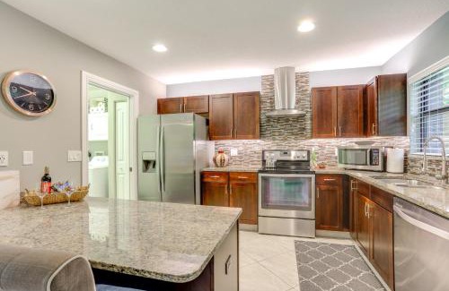 Jupiter Farms House | Jupiter Cottage with Patio, Gas Grill and Fire Pit!