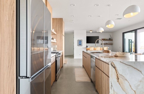 Joshua Tree House | Jupiter House by Fieldtrip | Modern w Infinity Pool, Pickleball