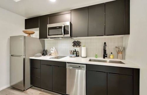 Riverside Apartment | Jupiter's Studio Apartment with Pool!