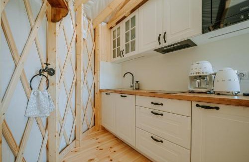 Zakopane House | Jurta na Wypasie - luksusowy namiot z widokiem na góry - Jacuzzi, Sauna, Split AC, Private, Star View