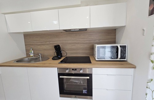 Conflans-Sainte-Honorine Apartment | Just 25 minutes from Paris, enjoy this chic residence with family or friends.